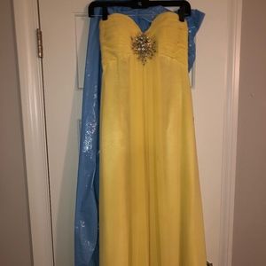 Strapless yellow prom dress